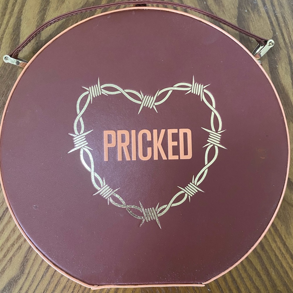 Jeffree Star Pricked palette
